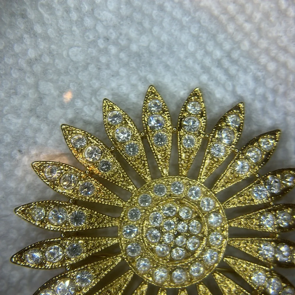 Vintage Sunflower Brooch Pin clear rhinestone gold tone metal